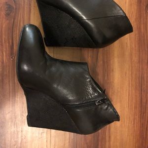 Guess Ankle Booties